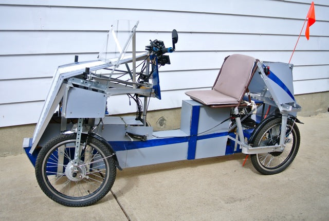 A 4-Wheel Drive Hybrid Scooter, an Active Senior’s Adventure